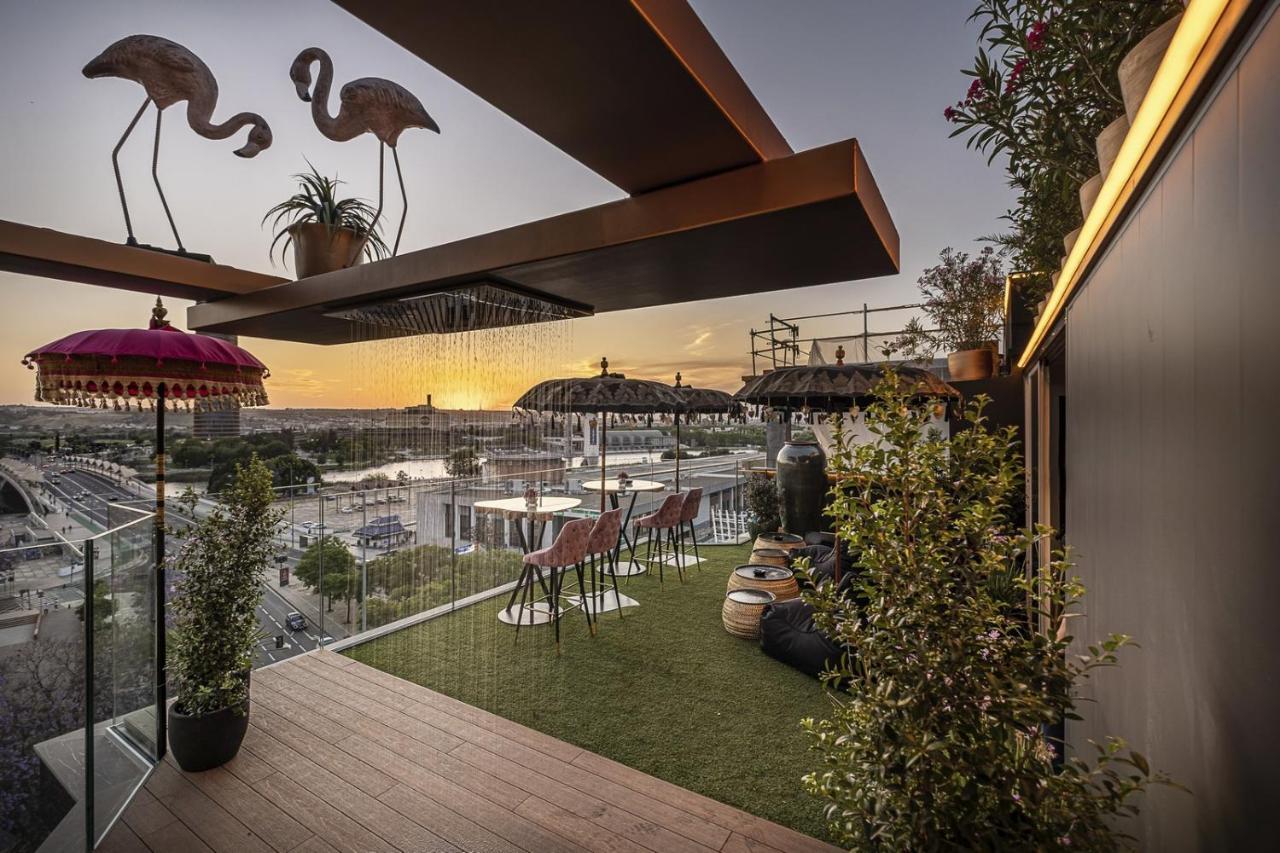 On Suites Sevilla Apartments Designed For Adults Экстерьер фото
