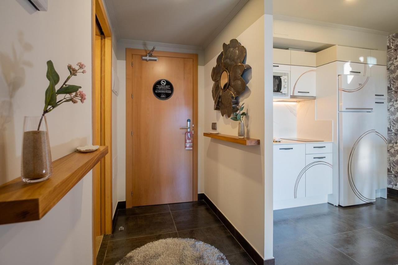 On Suites Sevilla Apartments Designed For Adults Экстерьер фото